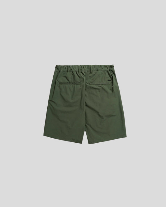 Norse Projects || Aaren Travel Light Short - Spruce Green Norse Projects