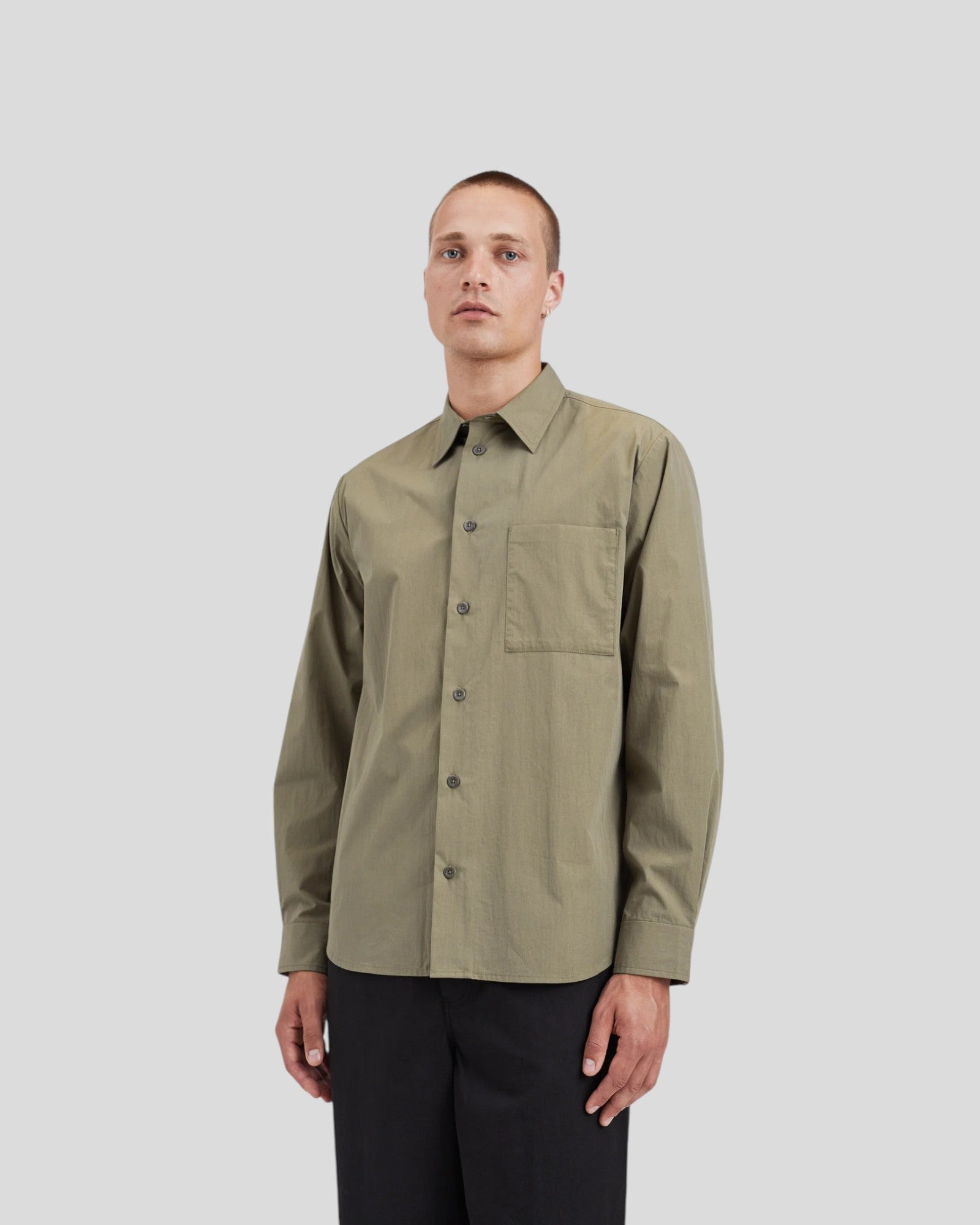 Norse Projects || Sila Tech Poplin Shirt - Sediment Green Norse Projects