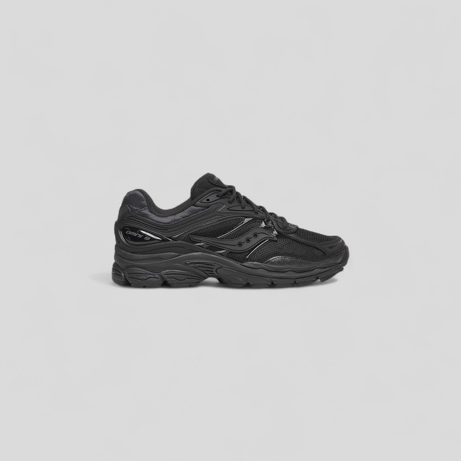 Saucony || Progrid Omni 9 - Black - M’ Saucony