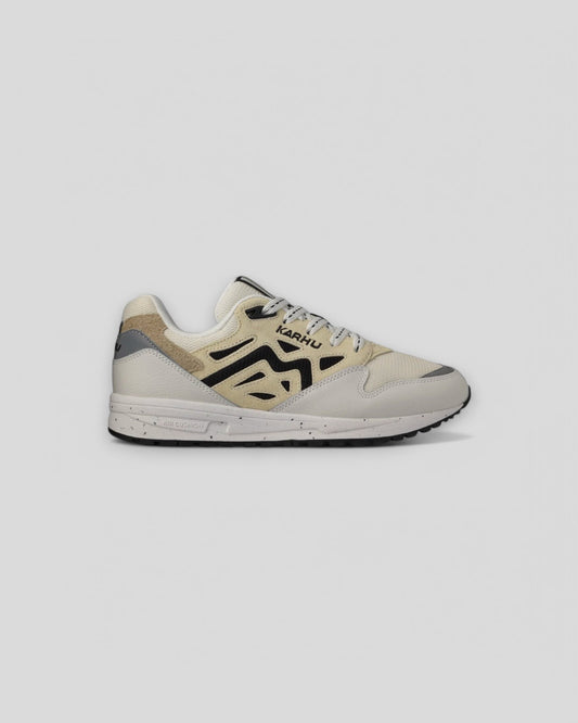 Karhu || Legacy 96 - Blanc de Blanc / Wood ASH karhu