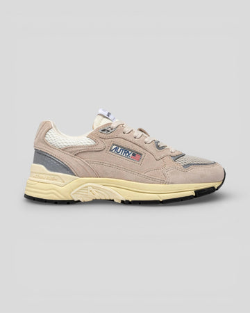 Autry || Hyperway Low Man - UM19 - M' Autry