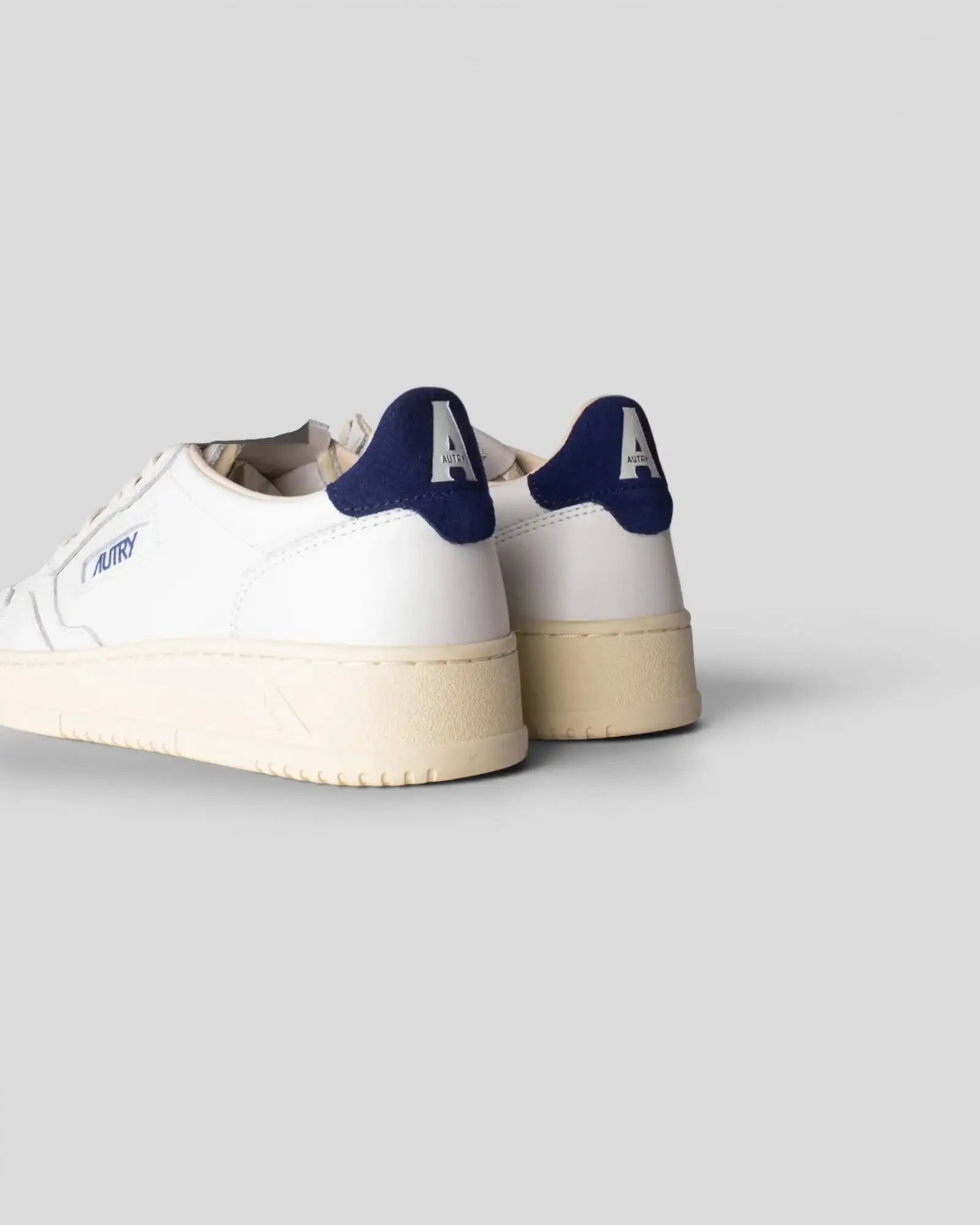 Autry || Medalist BJ03 - White/Blue - M' Autry