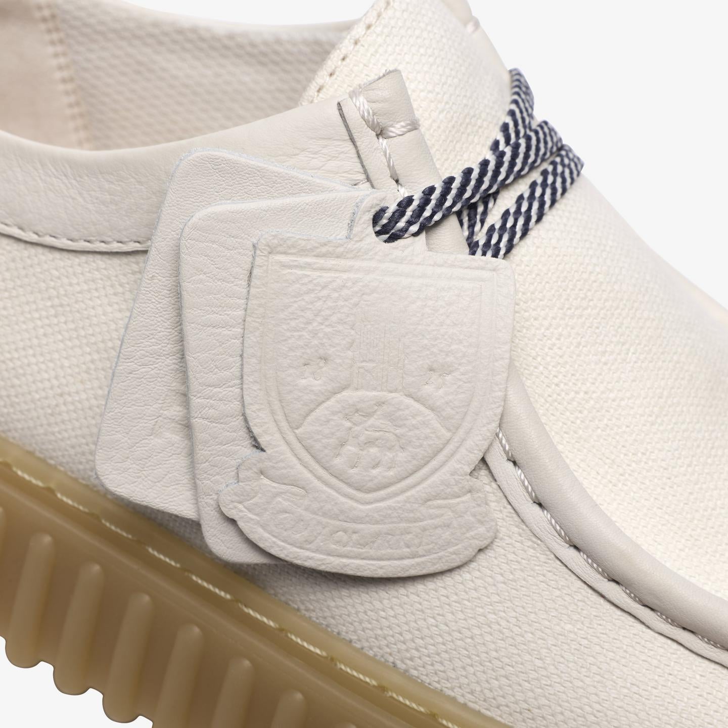 Clarks || Torhill Lo - White Canvas - M’ Clarks