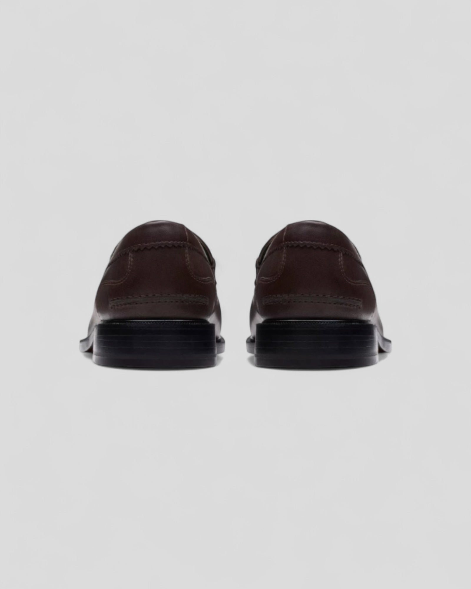 Clarks || CraftJames Lo - Brown Crocodile Leather - M’ Clarks