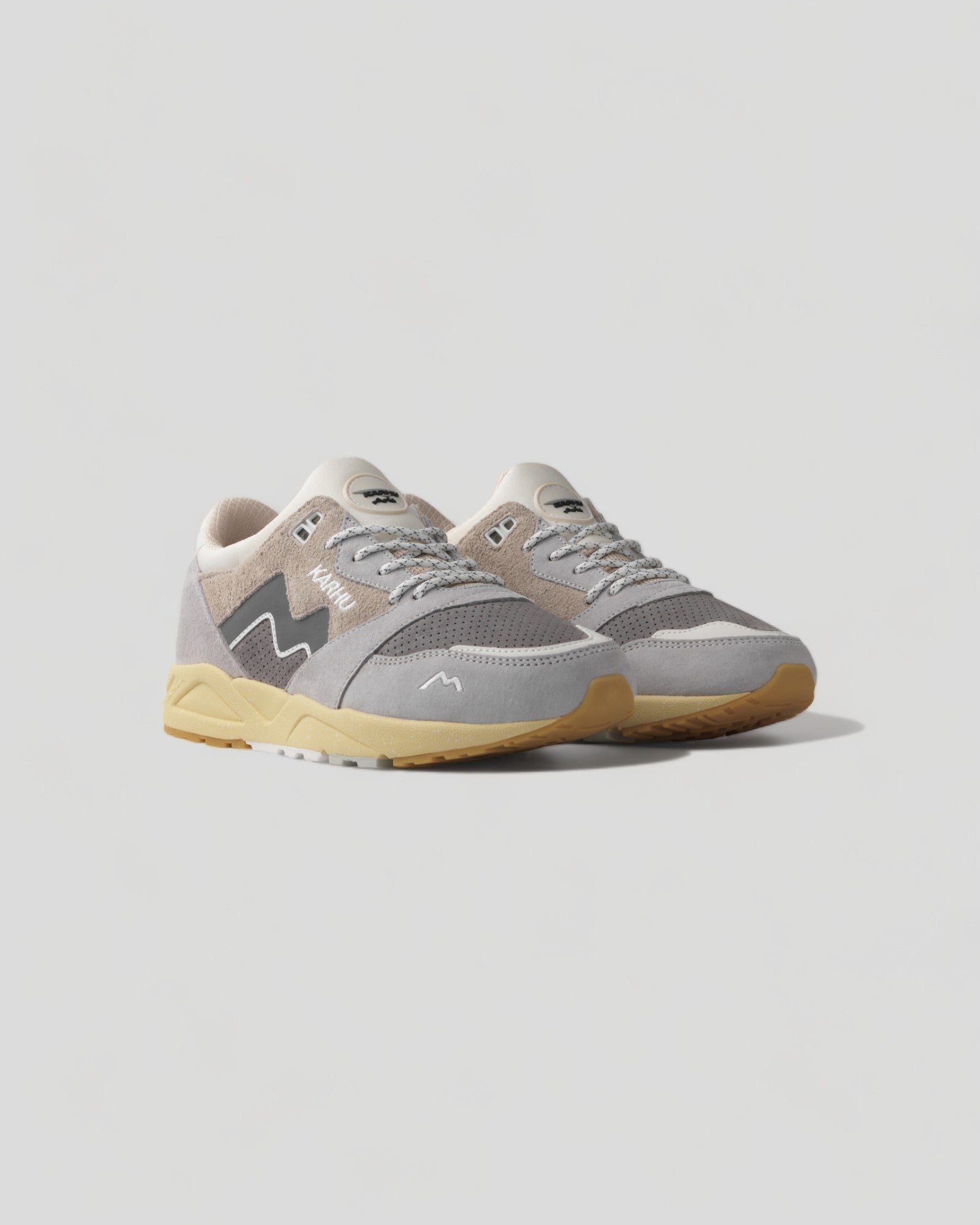 Karhu || Aria 95 - Lunar Rock/Foggy Dew Karhu