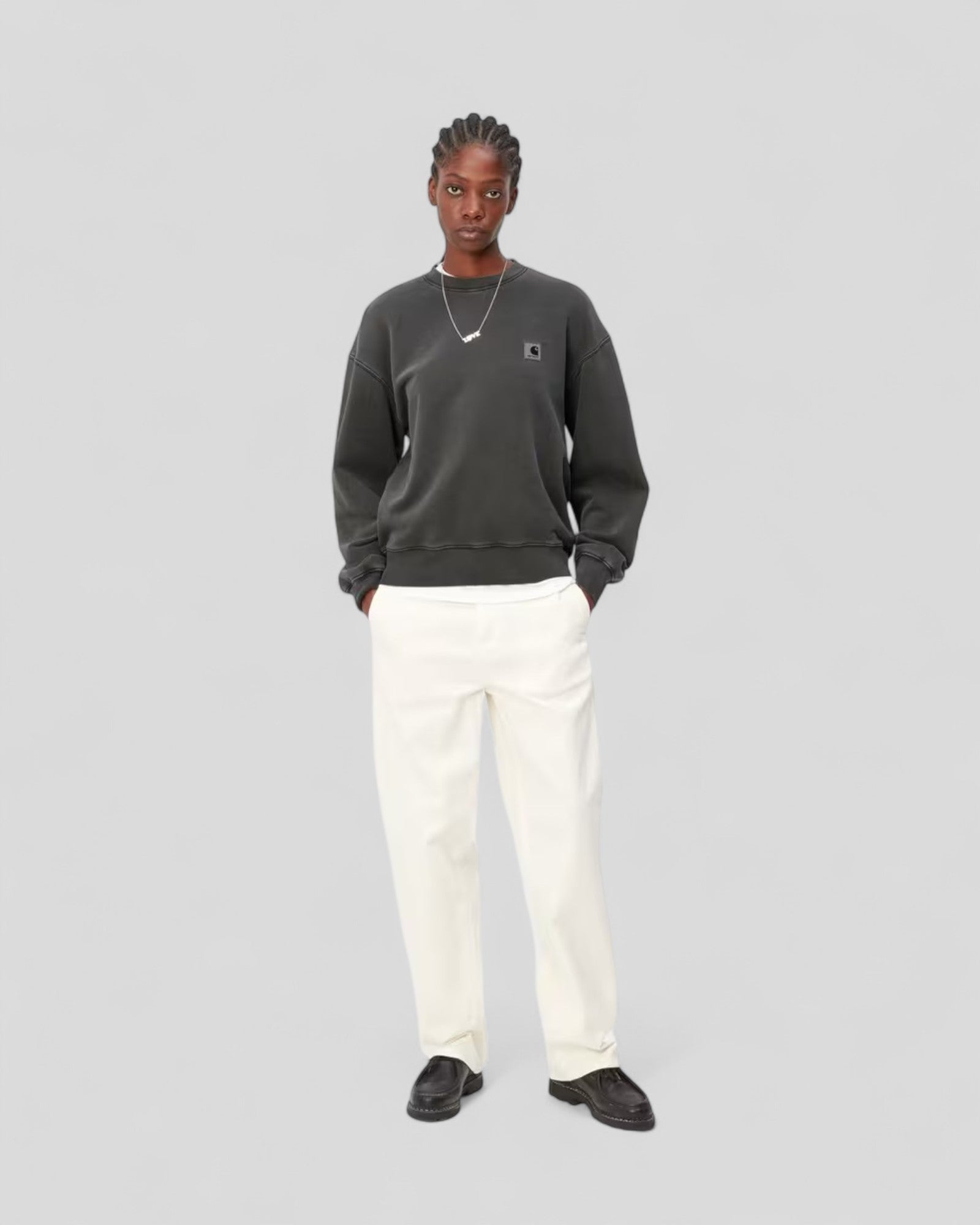 Carhartt || W' Nelson Sweat - Black Garment Dyed Carhartt