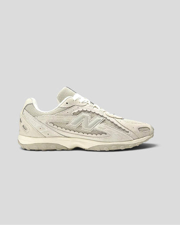 New Balance || U204L2SZ - Beige New Balance