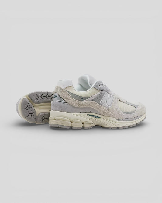 New Balance || M2002REK - Gris/Beige - M' Atalante Store