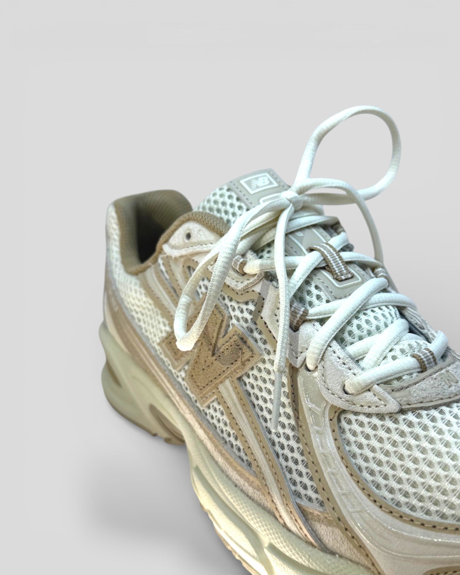 New Balance || U740IN2 - White/Cream - M' New Balance