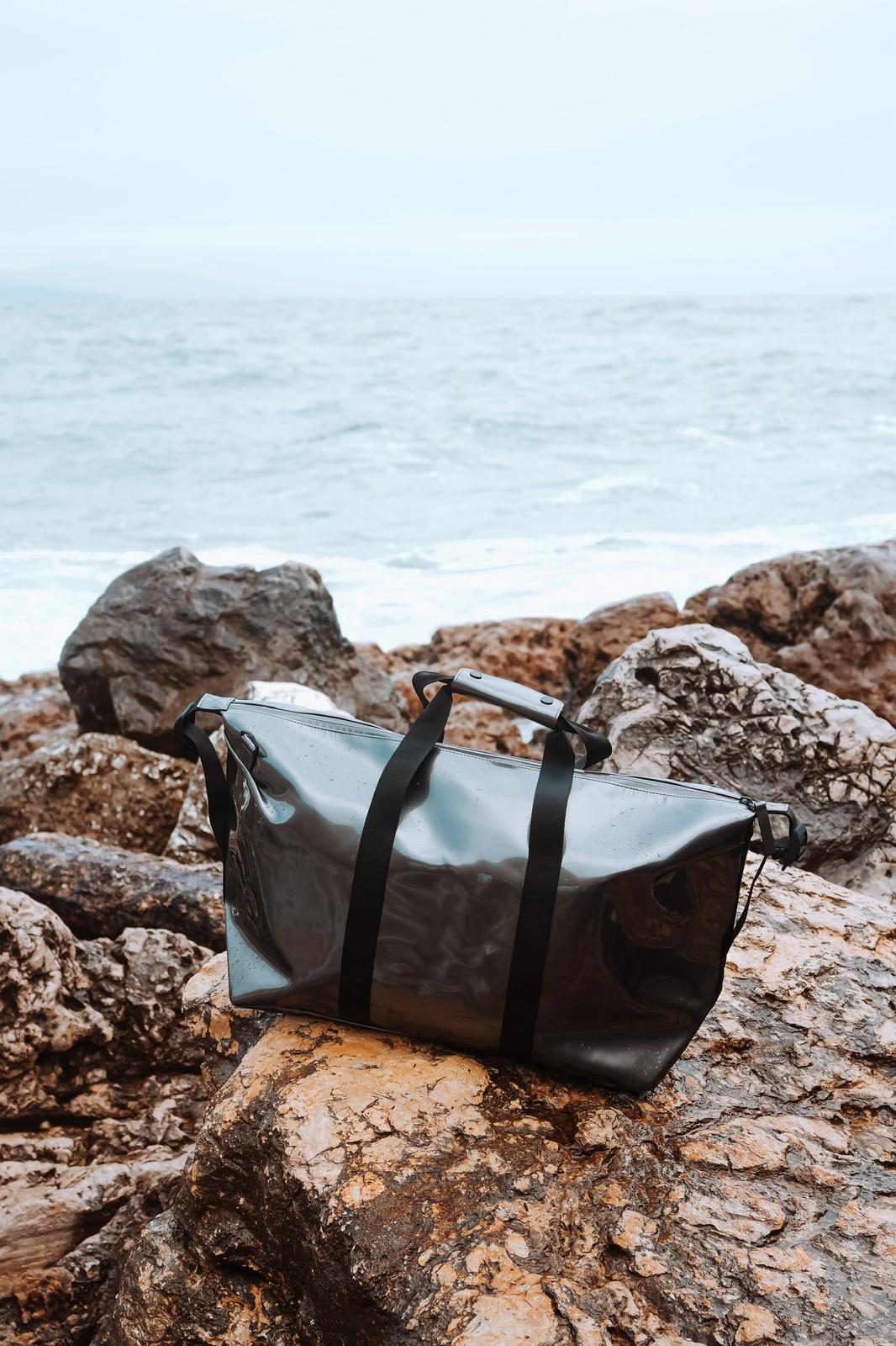 Rains || Hilo Week end Bag - Raven Rains