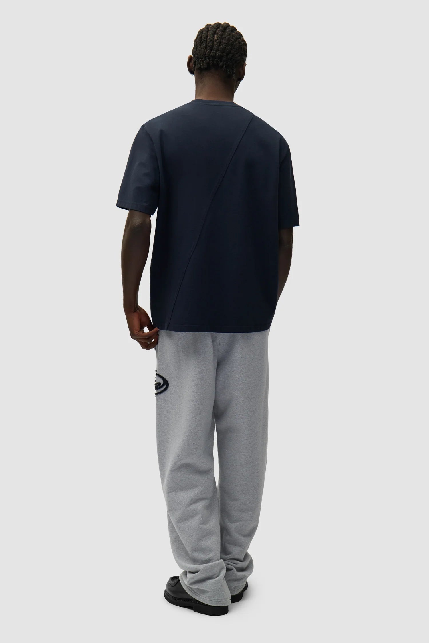 Arte || Circle Patch Logo Sweatpants - Grey - M’ Arte