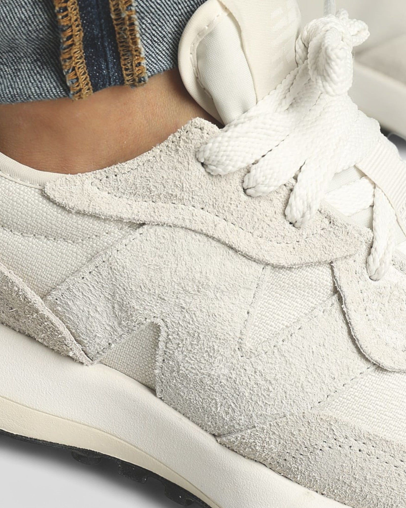 New Balance || U327WTH - Linen/ Sea Salt New Balance