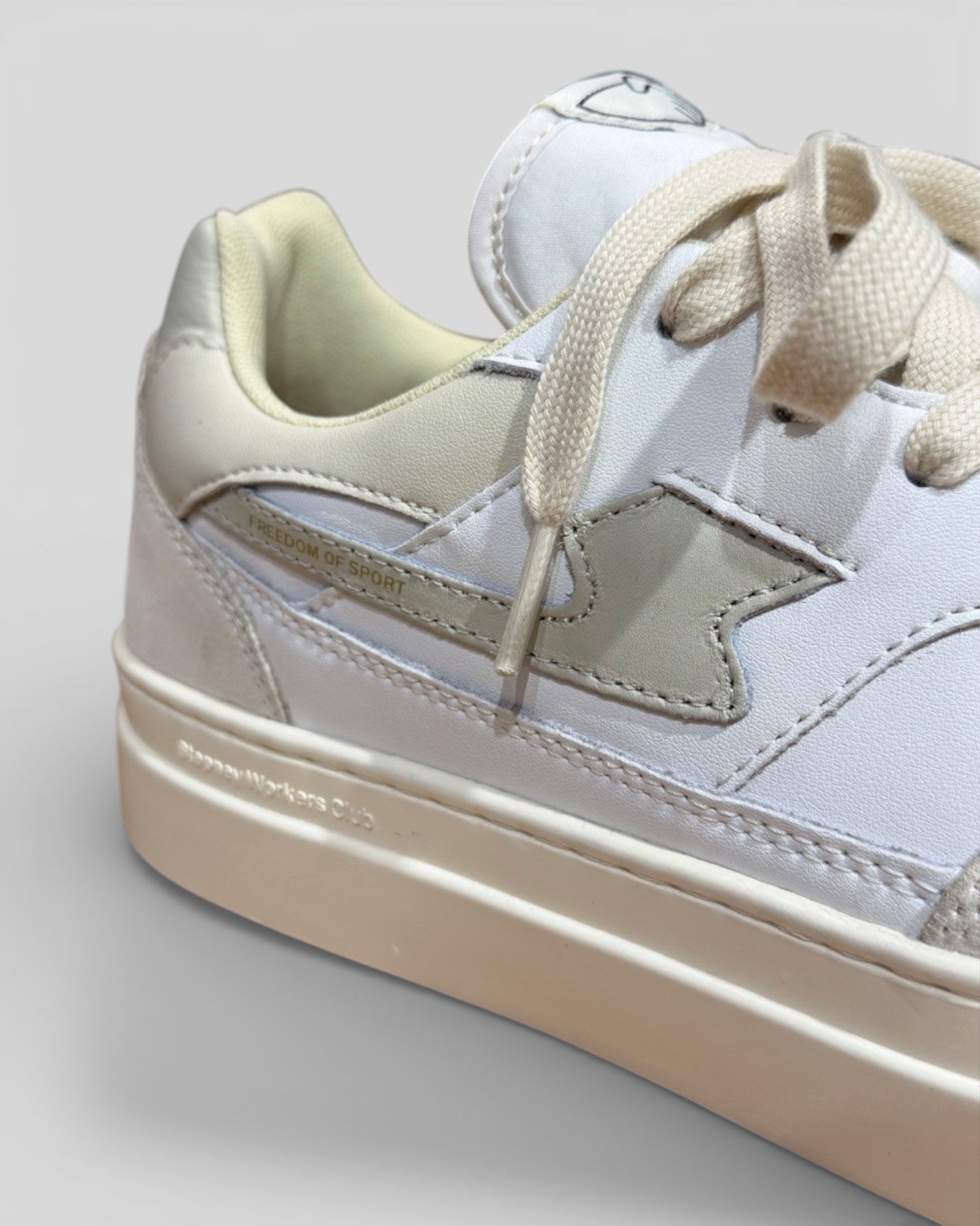 Stepney Workers Club || Pearl S-Strike Leather - White/Beige - M' Stepney Workers Club