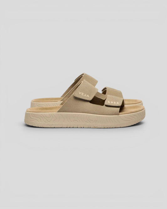 Veja || Etna - Taupe Almond - M’ Veja