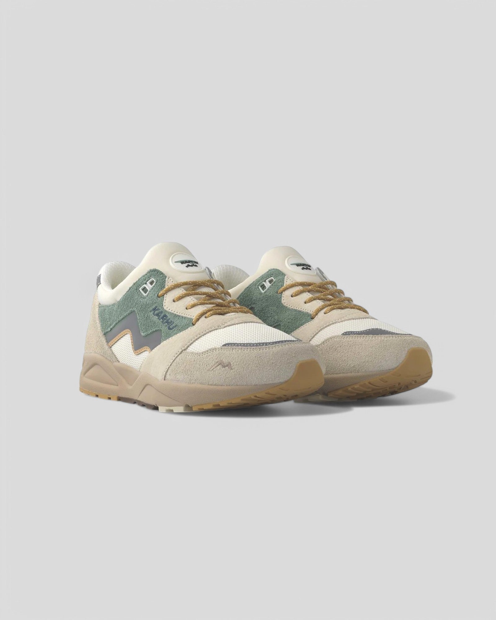 Karhu || Aria 95 - Turtledove/Iceberg Green Karhu