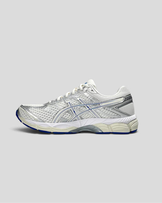 Asics || Gel Cumulus 16 - Cream/ Illusion Blue Asics