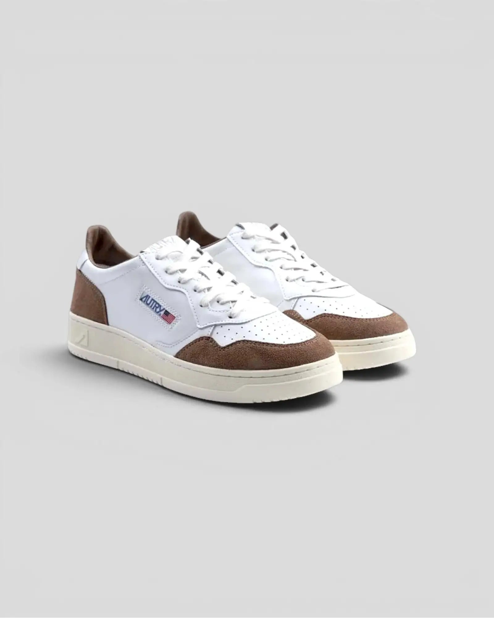 Autry || Medalist FT17 - White / Tabacco Autry