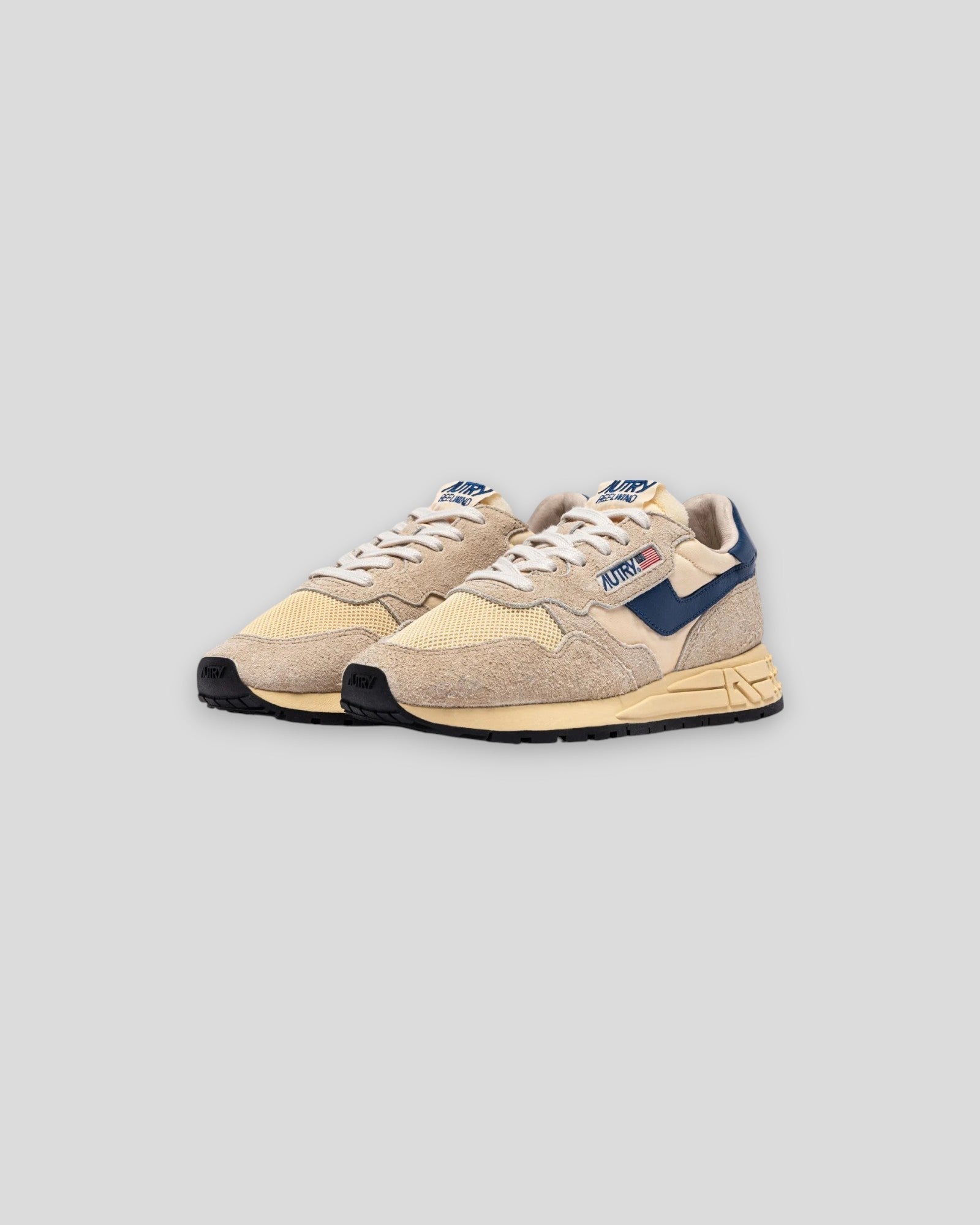Autry || Reelwind Low Man - UT27 Ecru / Blue Autry