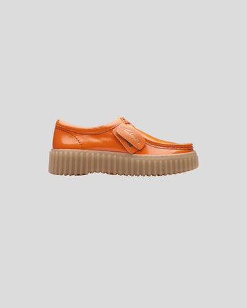 Clarks || Torhill Bee - Orange Patent Clarks