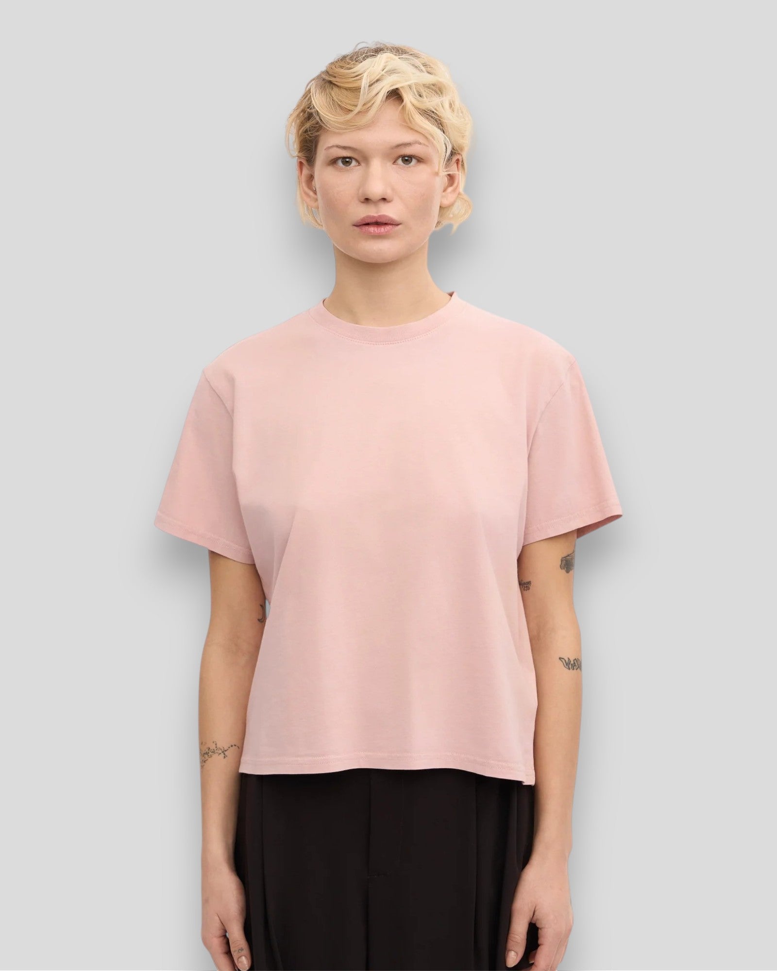 Colorful Standard || Organic Boxy Crop Tee - Faded Pink Colorful Standard