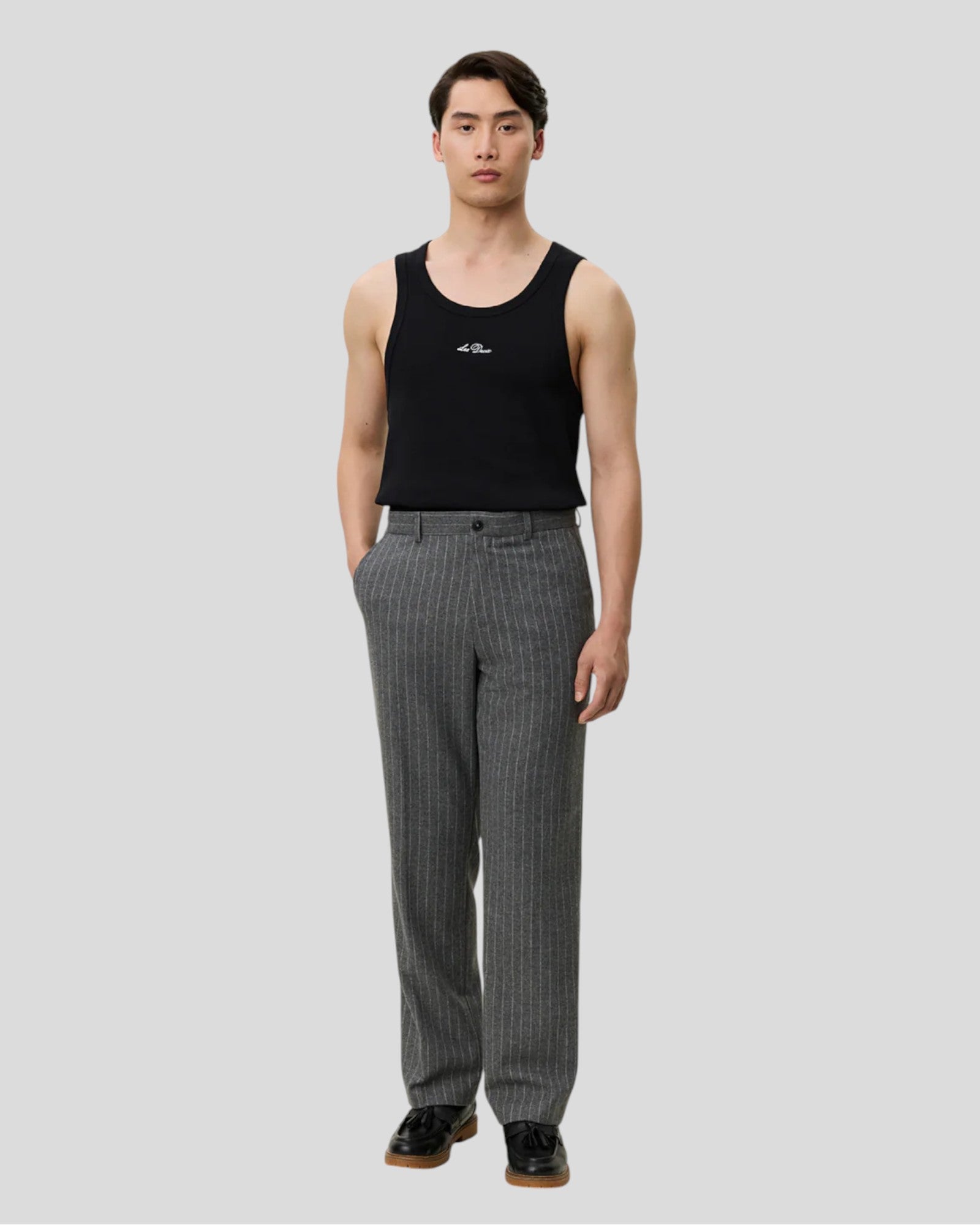 Les Deux || Como Pinstripe Mouliné Slacks - Grey Melange Les Deux