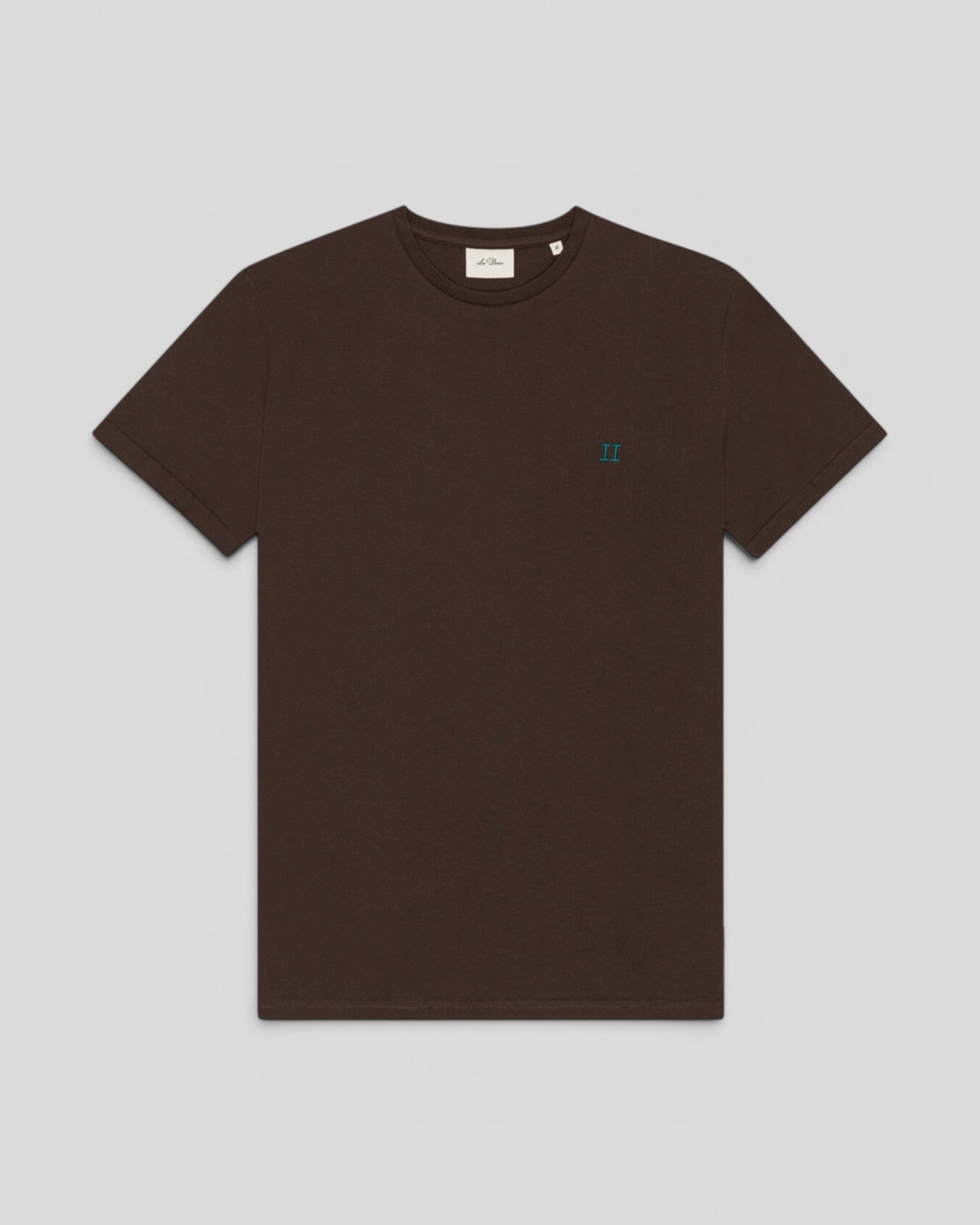 Les Deux || Core Seasonal T-Shirt - Molé Brown Les Deux