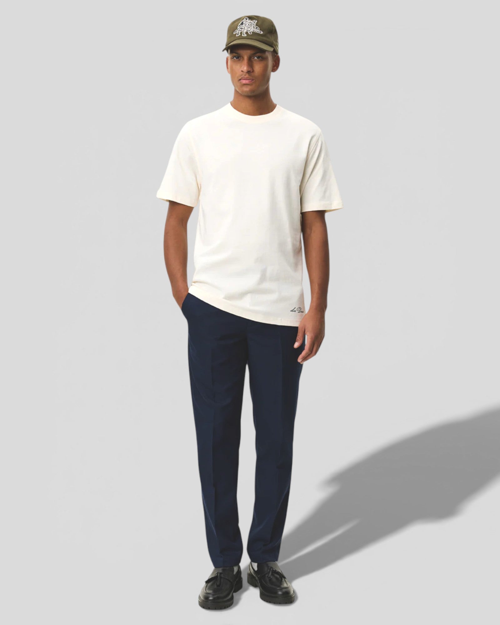Les Deux || Ben Artist T-Shirt - Eggnog White Les Deux