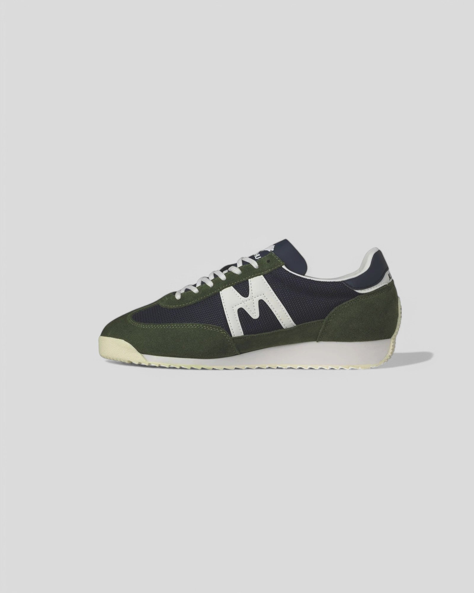 Karhu || Mestari Bronze/ Green Karhu