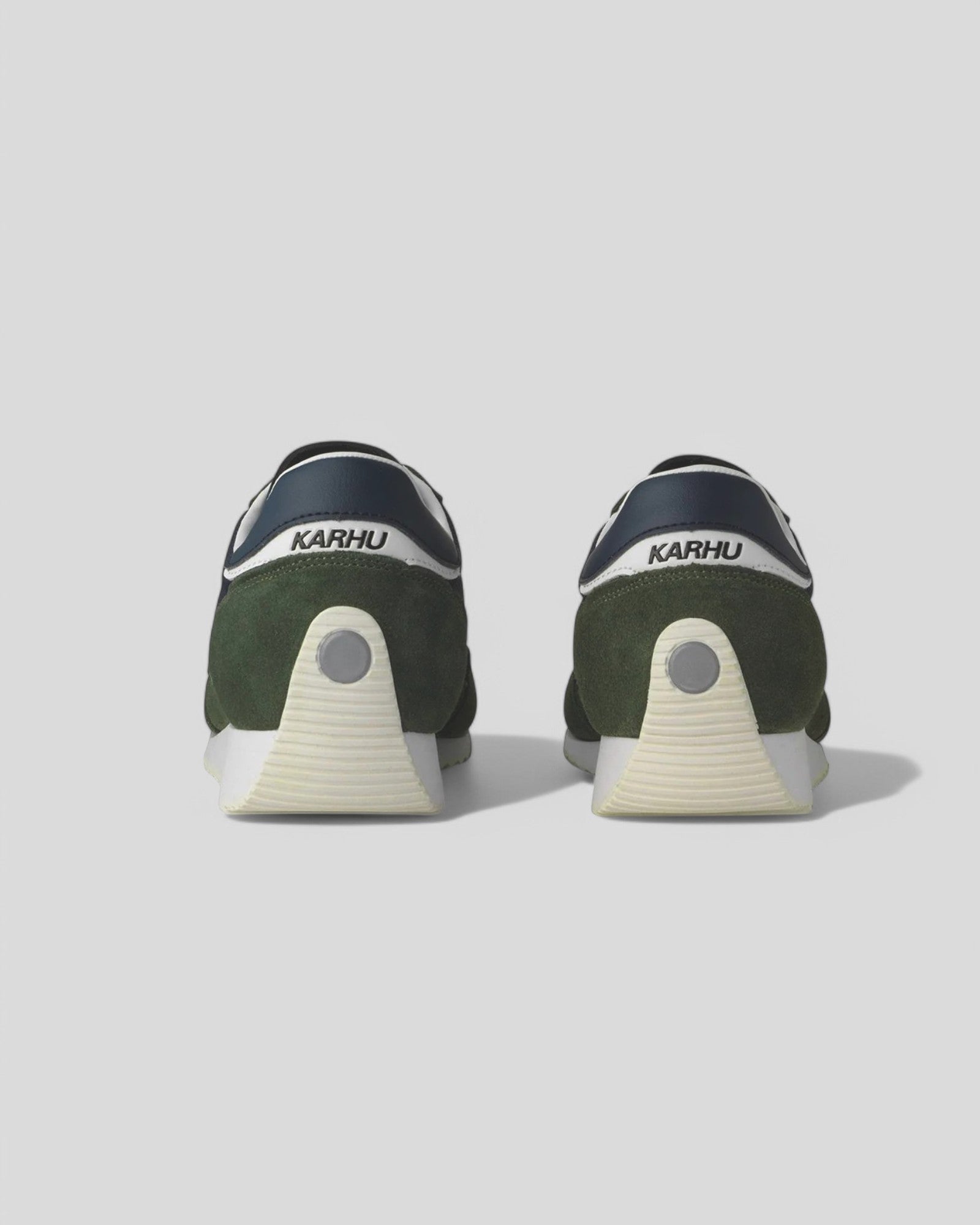 Karhu || Mestari Bronze/ Green Karhu
