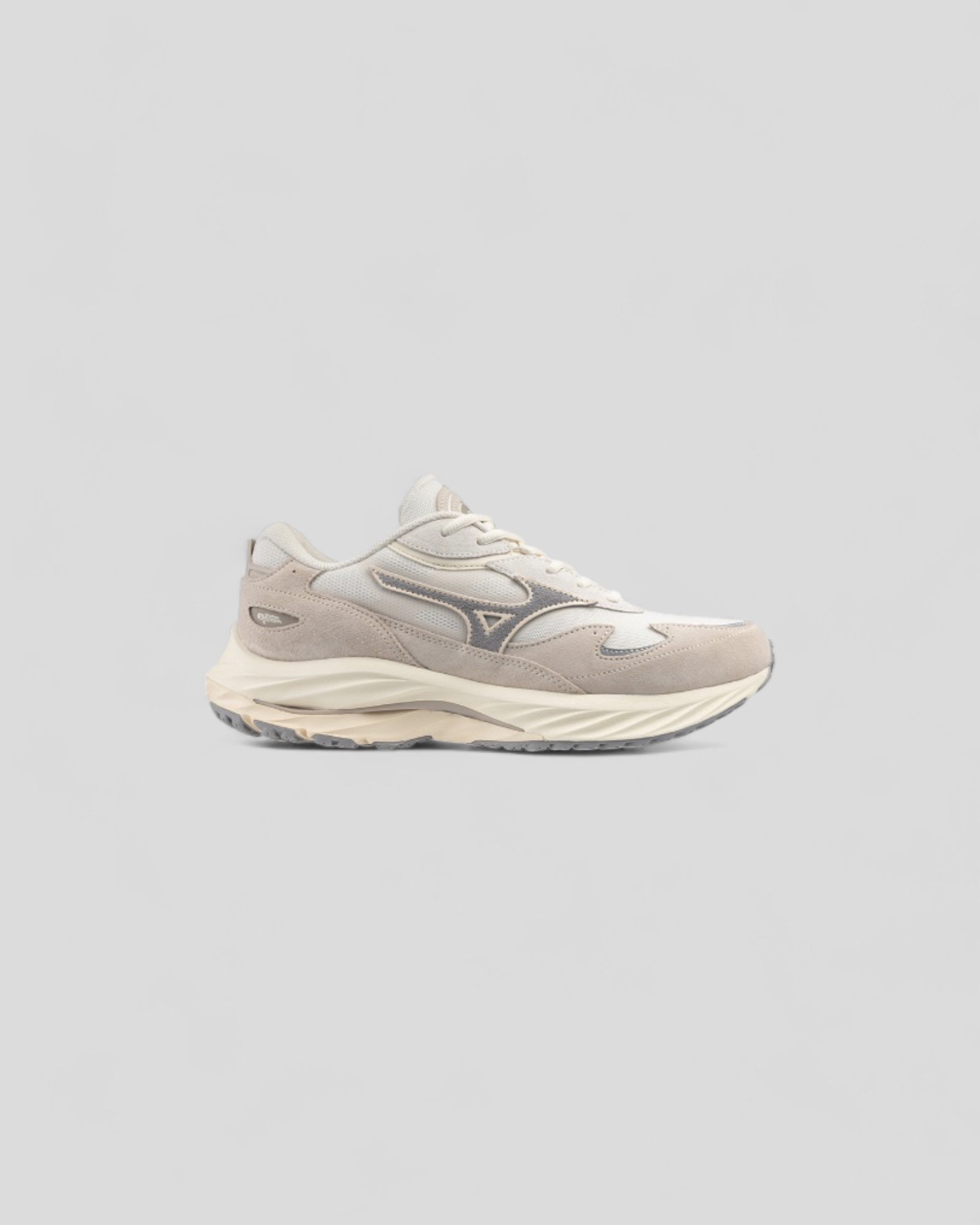 Mizuno || Wave Rider B - White Sand / Ultimate Gray Mizuno