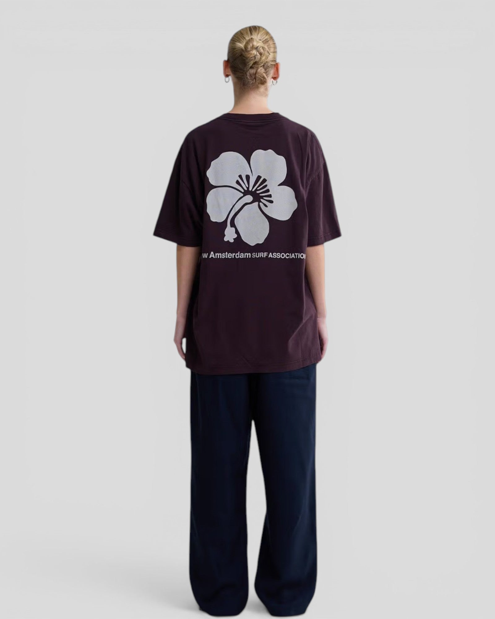 New Amsterdam || Hibiscus T-Shirt - Walnut New Amsterdam