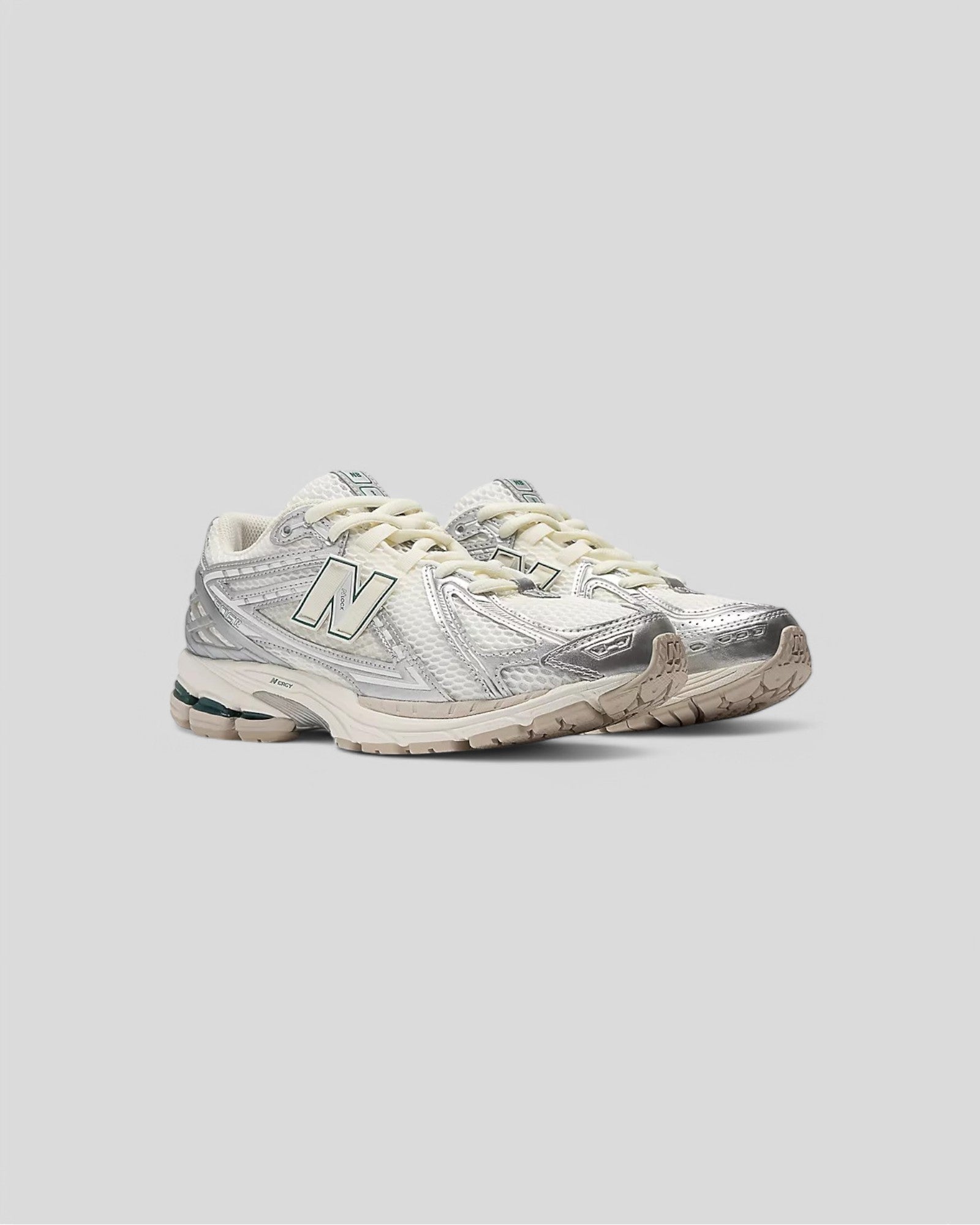 New Balance || M1906REE - Silver Metallic / New Spruce New Balance