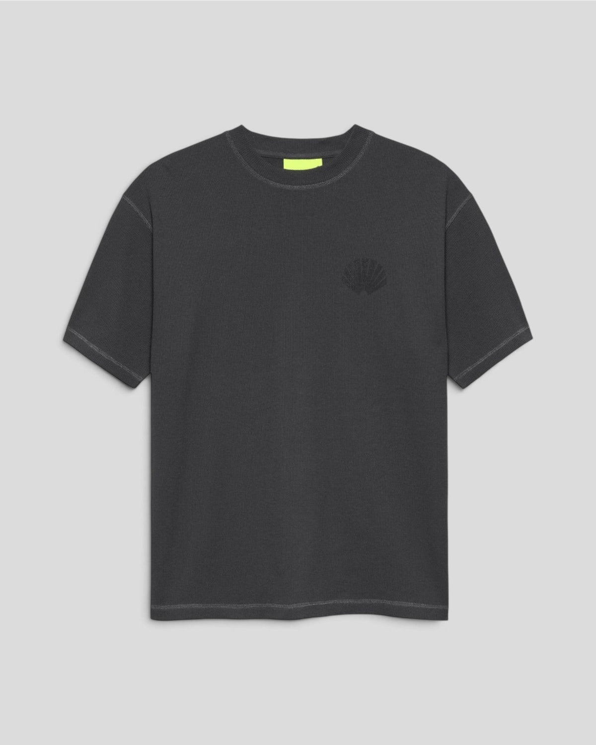 New Amsterdam || Logo Tee Waffle - Caviar - M' New Amsterdam Surf Association