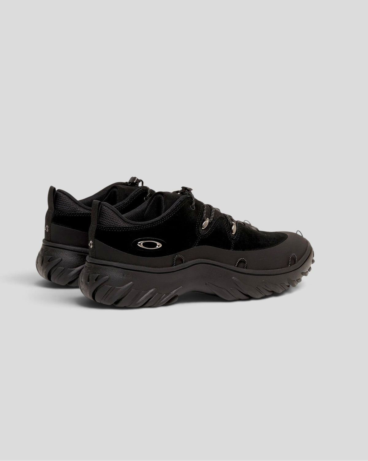 Oakley || Meridian Low Ext - Black Oakley