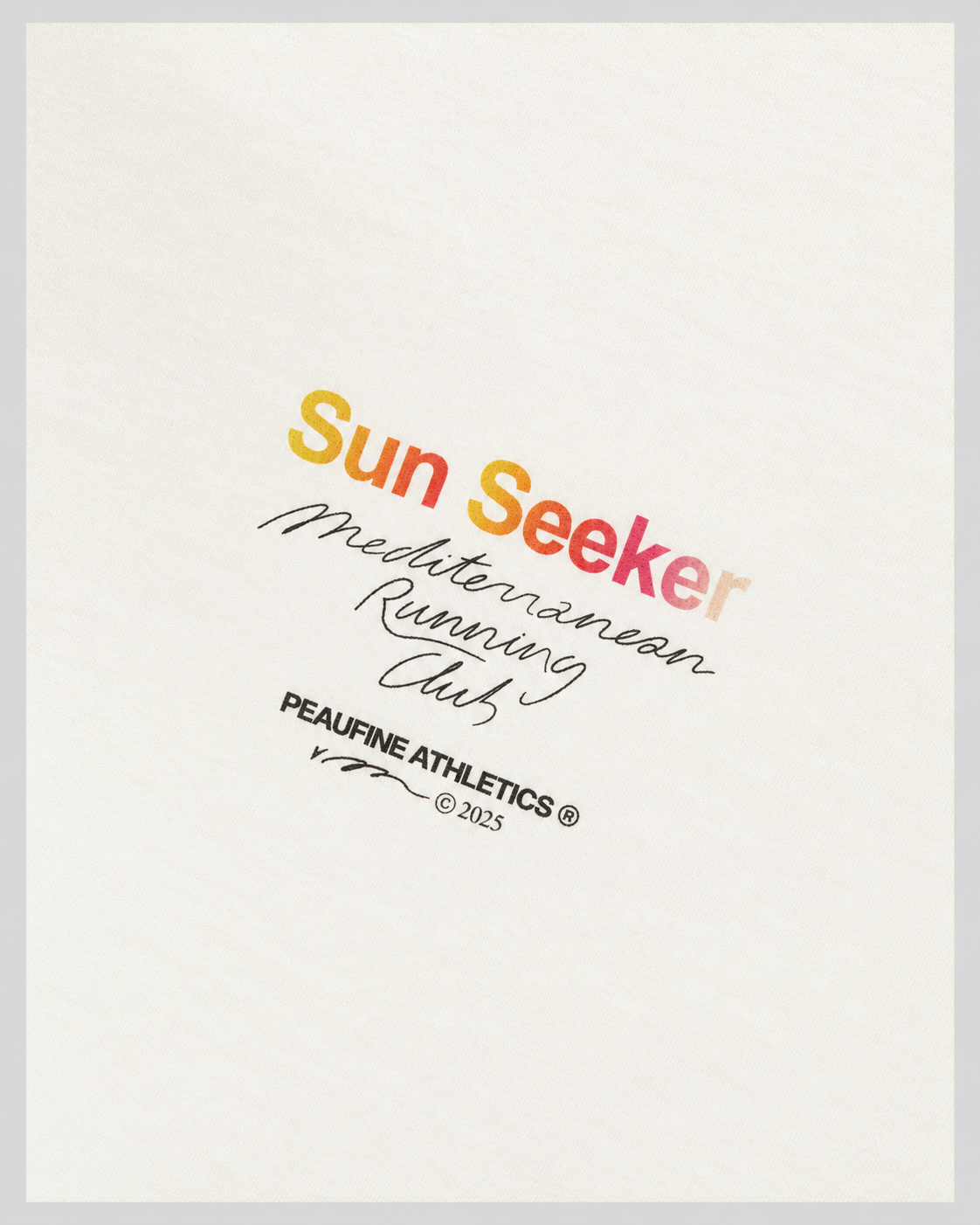 Peaufine || Oversize T-Shirt Sun Seeker - Off White- M' — vue 4 sur fond gris
