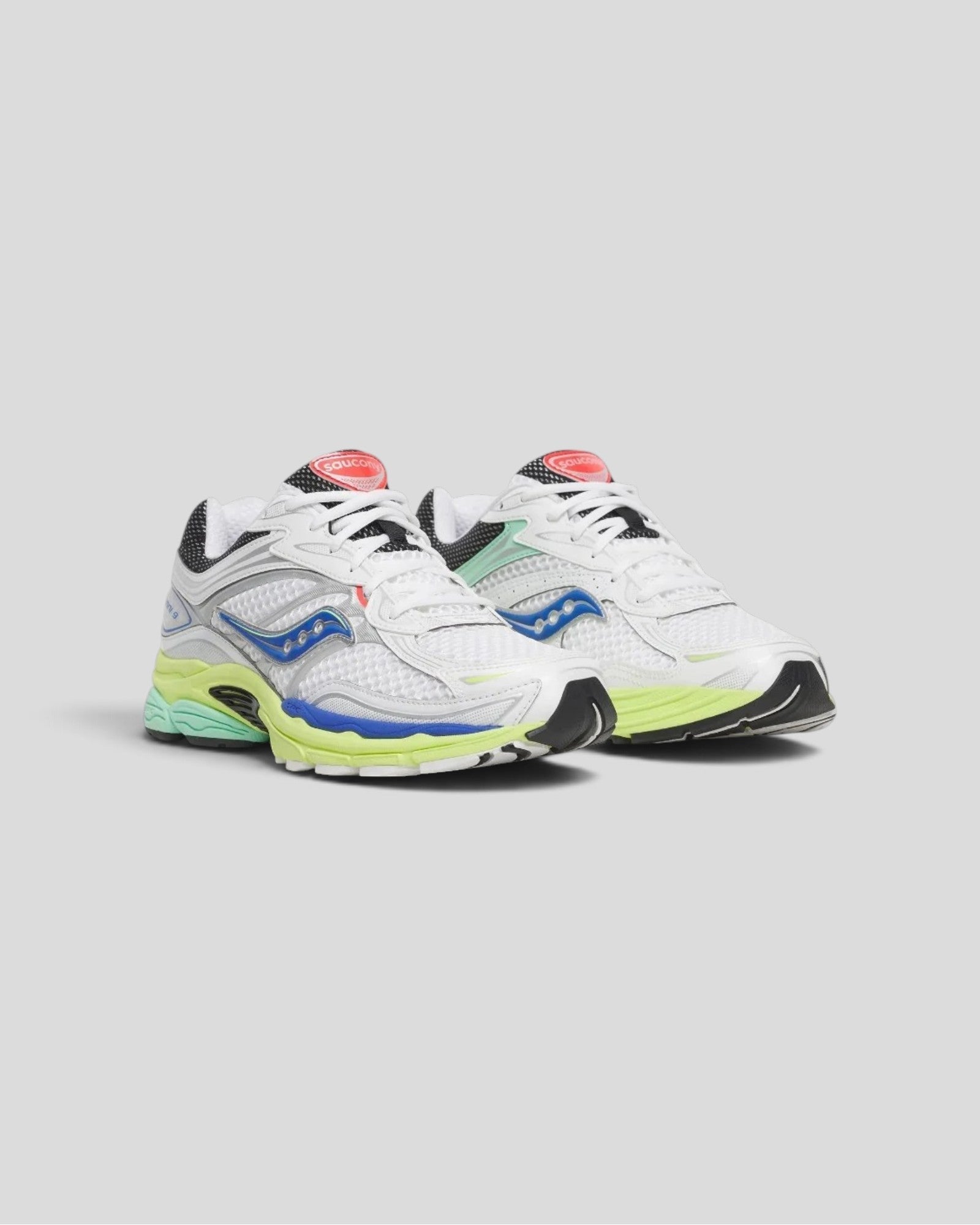 Saucony || Progrid Omni 9 - White / Tart Saucony