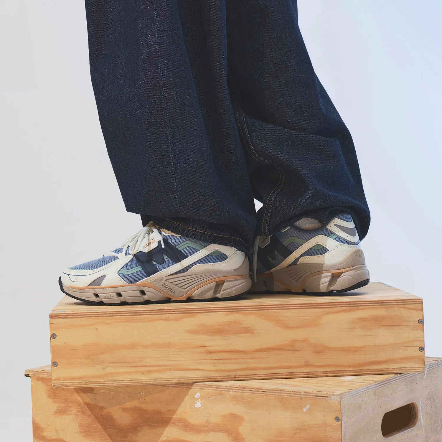 Karhu || Super Fulcrum -  Ice Blue/Blue Mirage Karhu