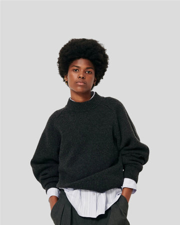 Sessun || DALAN Hammer Sleeves Jumper - Carbonella