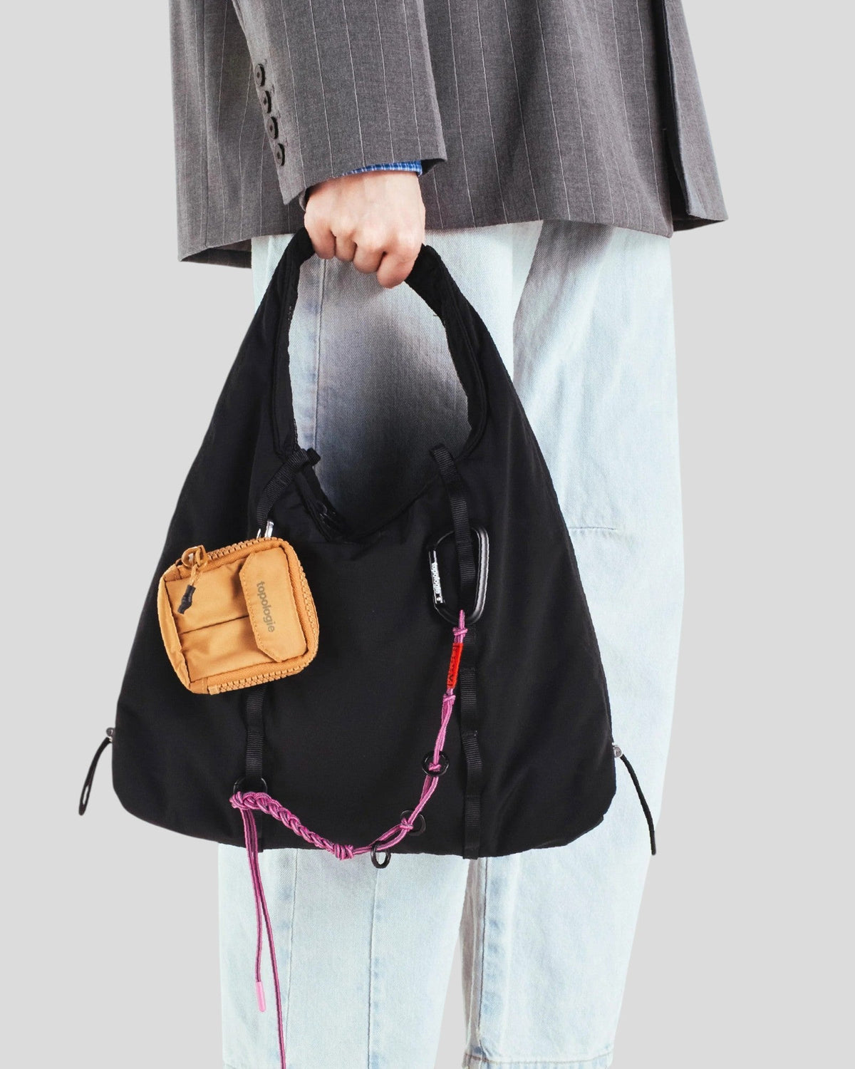 Topologie || Wares Bag Cloud Hobo Small - Black Topologie