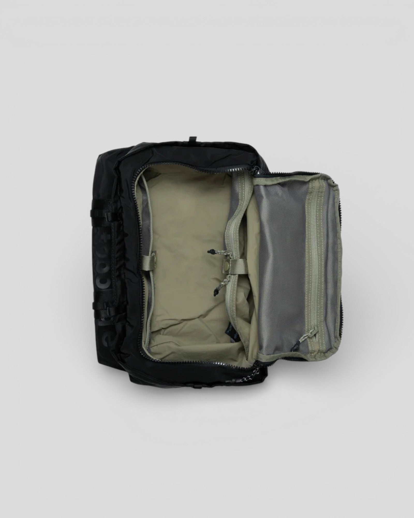 Topologie || Summit Duffle Small Bag - Black Topologie