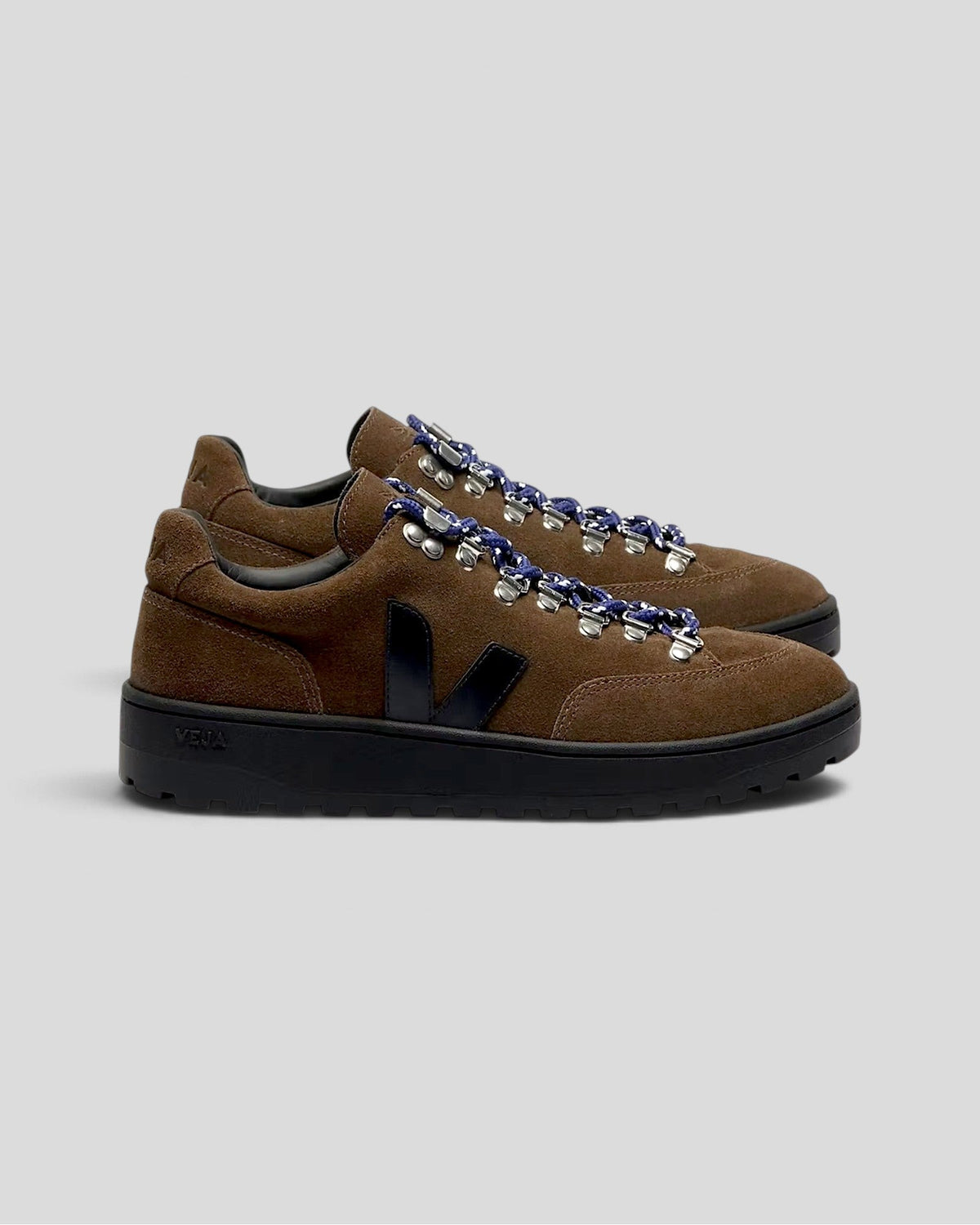 Veja || Atlas Suede - Eagle Black Veja