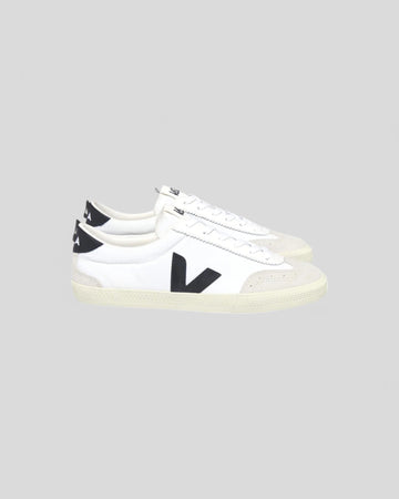 Veja || Volley Canvas Women - Black/ White Veja