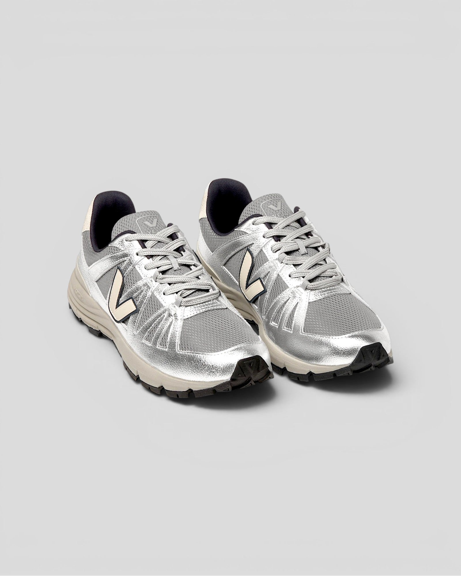 Veja || Salar Alveomesh - Pierre / Silver Veja