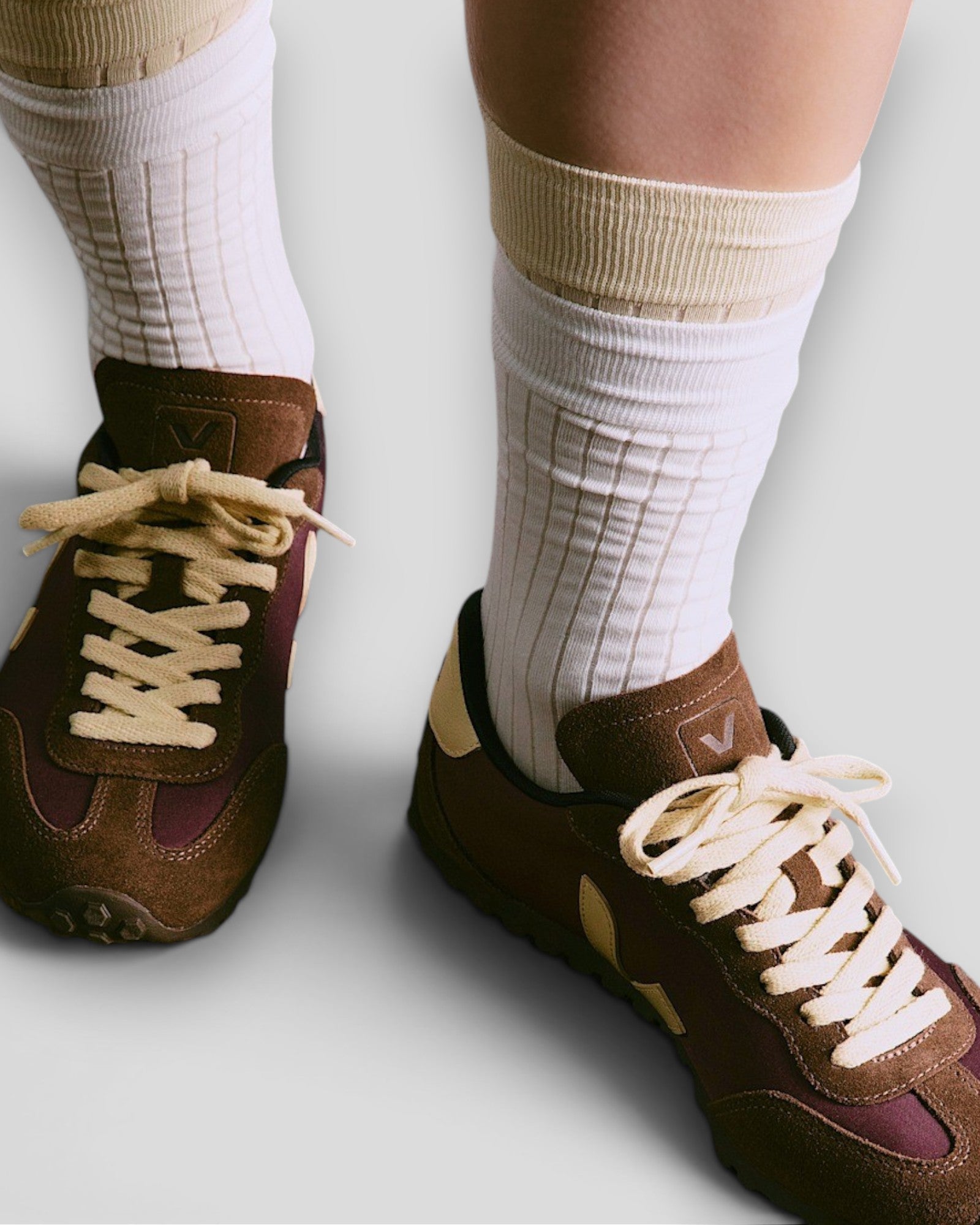 Veja || GT W Nolyn - Amarante/ Butter Veja