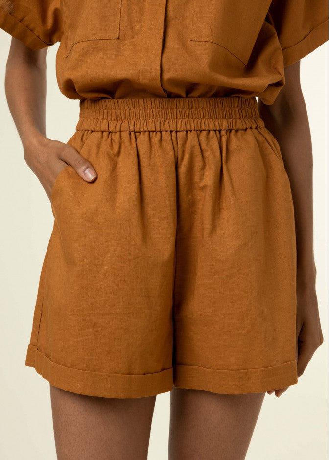 FRNCH || Doris - Short FRNCH
